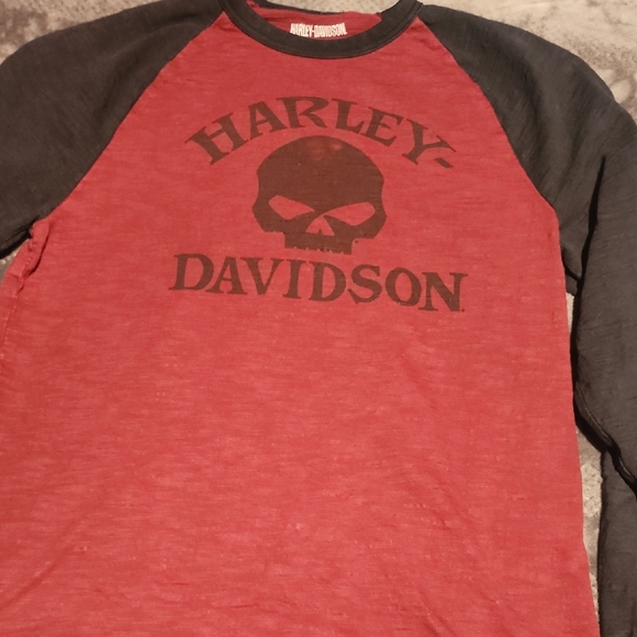 Harley-Davidson Other - Harley-Davidson Men's Red and Black Skull Long Sleeve Tee